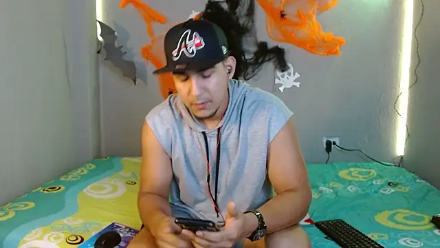 massimo vidal  online show from 10-27-25, 02:51