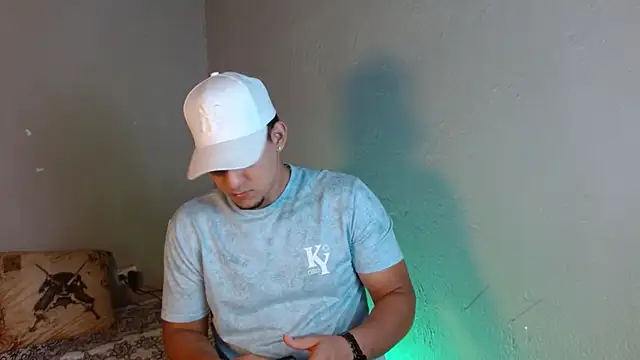 massimo vidal  online show from 11-07-25, 03:55