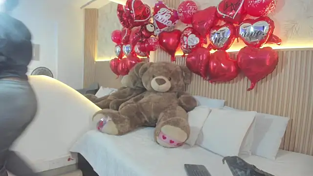 Liss-Reyes online show from 02-15-26, 01:32