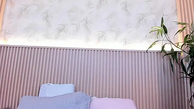 Liss-Reyes online show from 02-08-26, 01:20