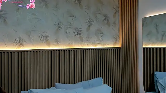Liss-Reyes online show from 06-11-26, 12:24