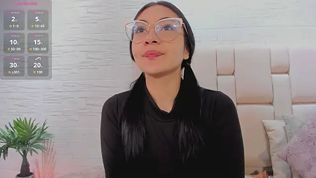 aylin rousse online show from 11-20-25, 11:33