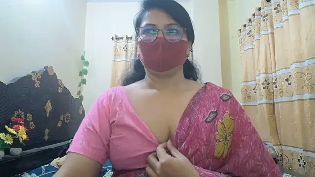 Elena cruz5 online show from 03-18-26, 07:59