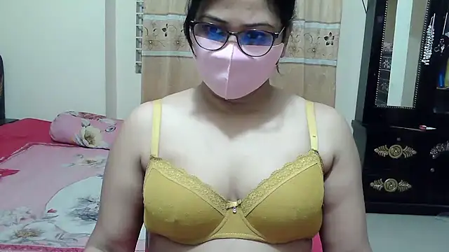 Elena cruz5 online show from 12-21-25, 02:30