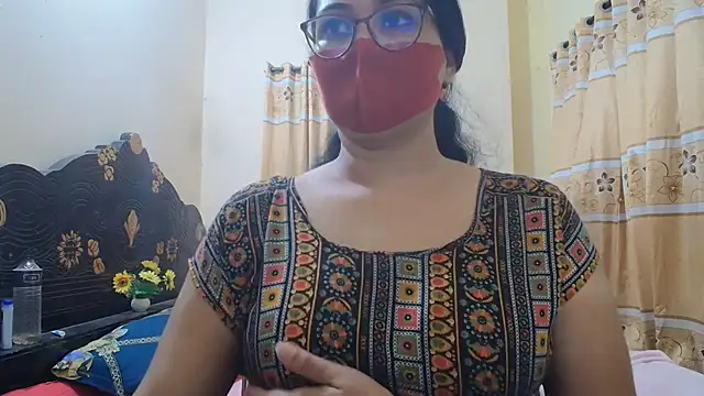 Elena cruz5 online show from 06-17-26, 03:44