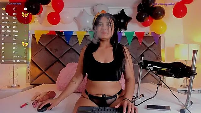 LuciaCollins  online show from 09-29-25, 12:33