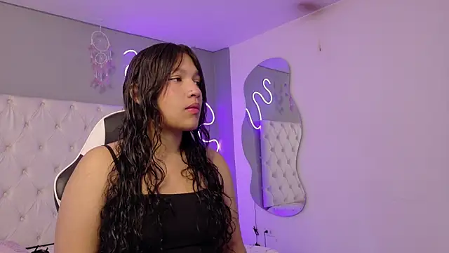 Emma visconti online show from 11-28-25, 12:38