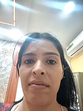 Snapshot of SaraBust chatting on 09-23-25, 01:34 SaraBust online show from 09-23-25, 01:34