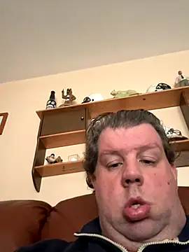 Stephanie1984 online show from 10-28-25, 05:12