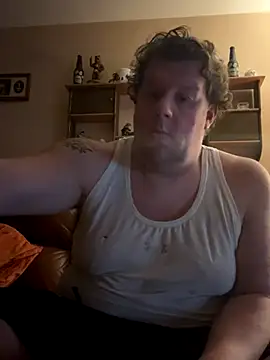 Stephanie1984 online show from 10-30-25, 12:09