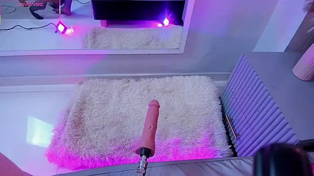 Mia Valentine  online show from 11-18-25, 08:12