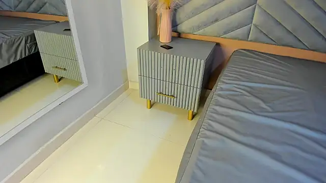 Mia Valentine  online show from 02-14-26, 07:03