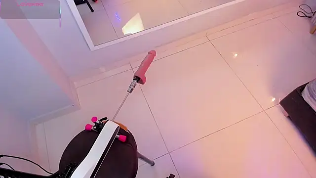 Mia Valentine  online show from 11-07-25, 10:24