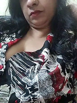Snapshot of Janvi_-Love chatting on 09-17-25, 05:37 Janvi -Love online show from 09-17-25, 05:37