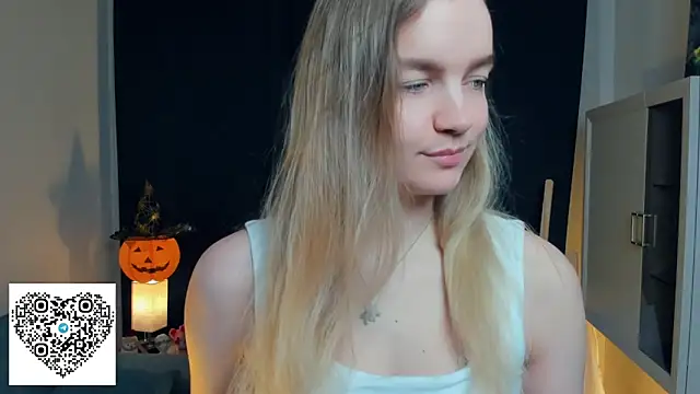 KerenFurguson online show from 10-31-25, 07:43