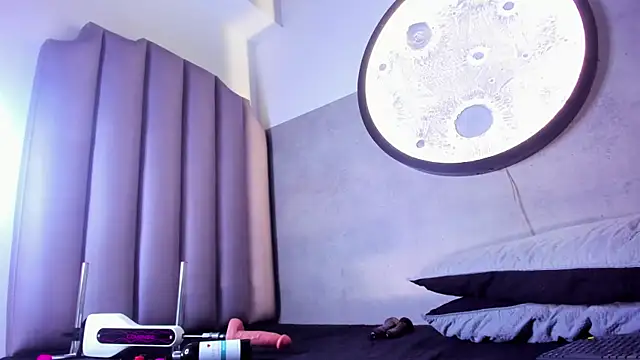 honny 23 online show from 04-18-26, 07:40