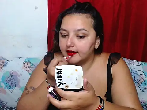 KeilyHall online show from 11-30-25, 04:02