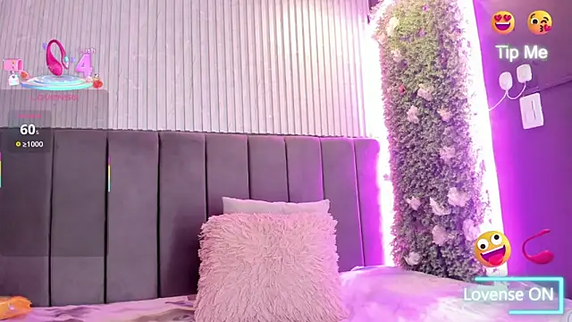 Skarlett hot  online show from 11-27-25, 08:42