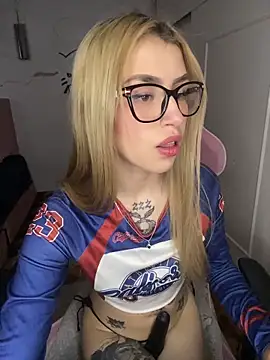PrettyAshley  online show from 05-31-26, 07:14