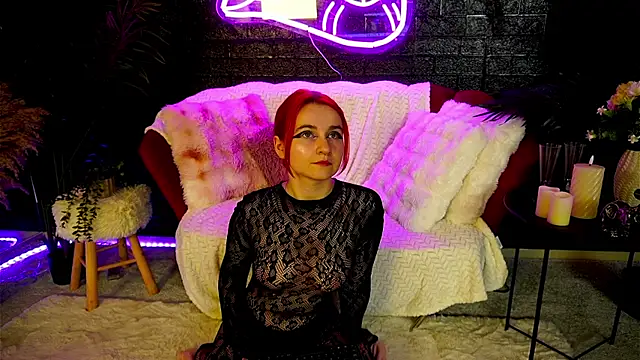 Snapshot of CherrySin chatting on 06-12-26, 06:27 CherrySin online show from 06-12-26, 06:27