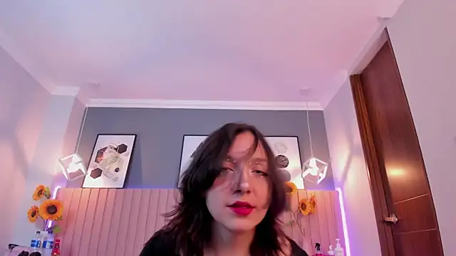 Snapshot of Nina_Ford chatting on 07-16-26, 03:03 Nina Ford online show from 07-16-26, 03:03