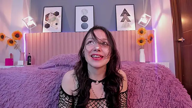 Nina Ford online show from 03-25-26, 03:17