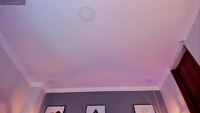 Nina Ford online show from 01-06-26, 03:32