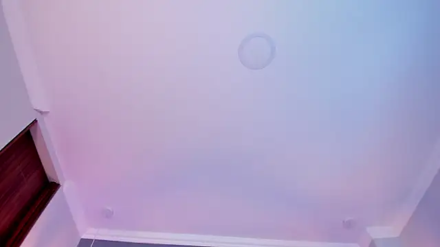 Nina Ford online show from 12-19-25, 03:21