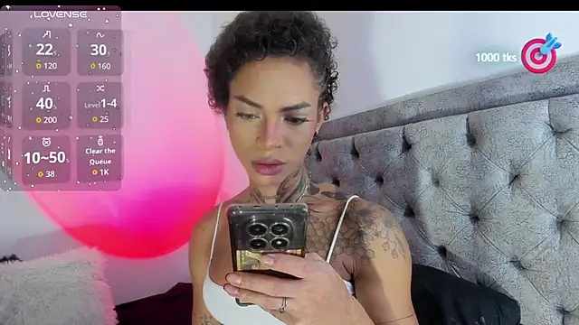 Snapshot of michell_danna chatting on 10-03-25, 01:09 michell danna online show from 10-03-25, 01:09