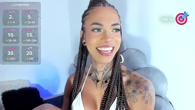 Snapshot of michell_danna chatting on 12-04-25, 04:28 michell danna online show from 12-04-25, 04:28