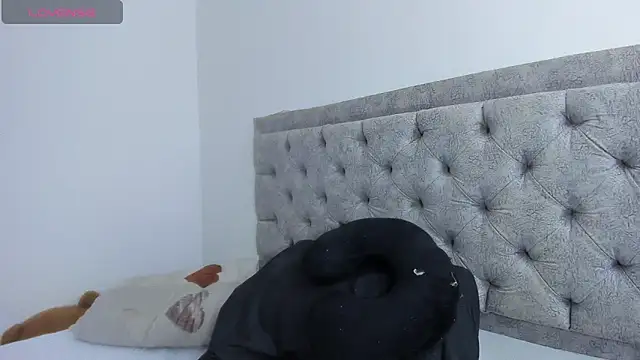 Snapshot of michell_danna chatting on 09-10-25, 10:42 michell danna online show from 09-10-25, 10:42