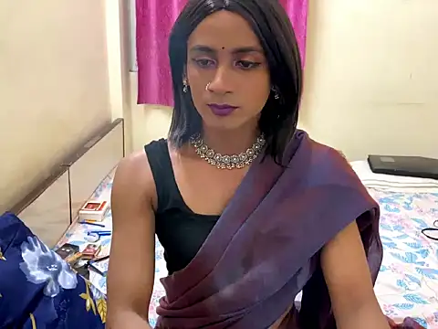 LuvLayla online show from 11-23-25, 05:12