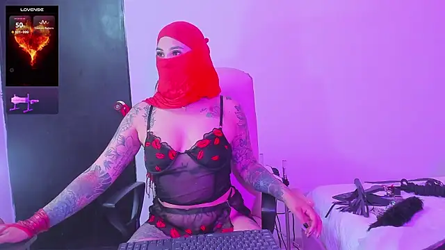 Nayla-Mouna online show from 02-20-26, 07:38