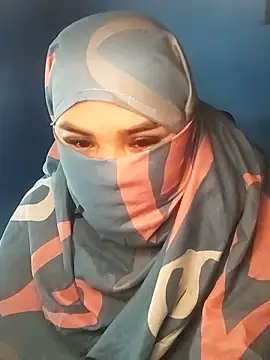 Nayla-Mouna online show from 10-30-25, 05:43