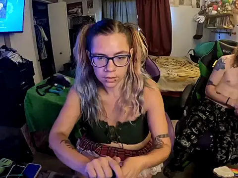 R4inbowK1tty online show from 10-13-25, 04:08