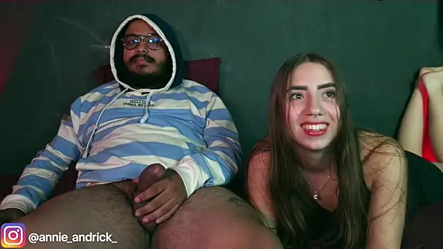  leda swan  online show from 11-08-25, 01:03