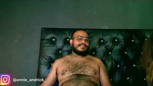  leda swan  online show from 12-05-25, 02:48