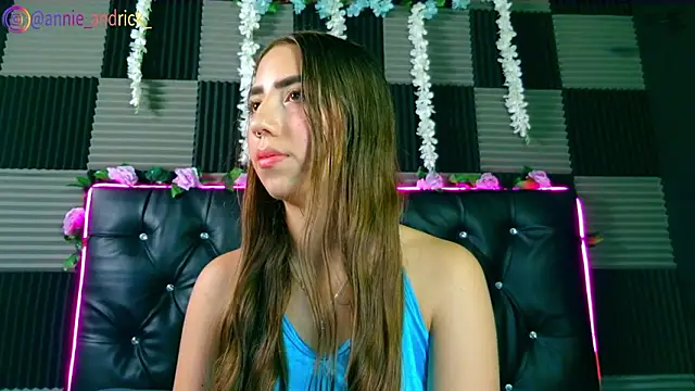  leda swan  online show from 02-03-26, 01:27