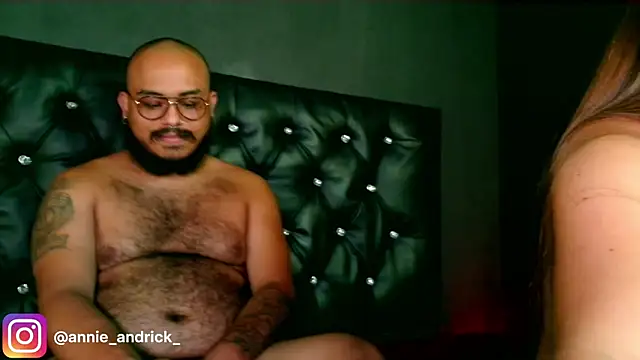  leda swan  online show from 12-20-25, 03:20