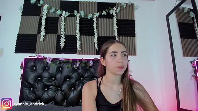  leda swan  online show from 04-15-26, 11:16