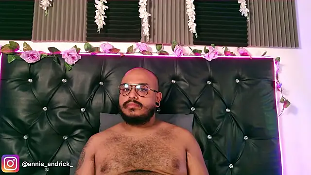  leda swan  online show from 03-08-26, 01:14