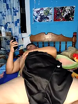 Snapshot of ramito1007 chatting on 10-28-25, 05:18 ramito1007 online show from 10-28-25, 05:18