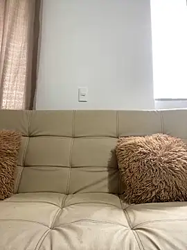 mia evanss26 online show from 11-11-25, 08:25