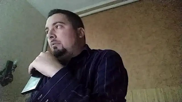 Snapshot of Joseph1Arnold chatting on 09-28-25, 04:03 Joseph1Arnold online show from 09-28-25, 04:03