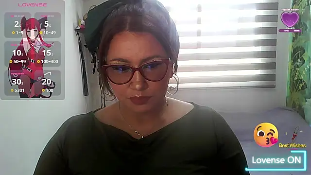 Vesper Vixen online show from 10-19-25, 02:20