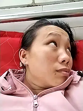 liu-liusexy online show from 10-08-25, 04:03