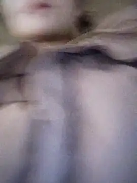 omiu-baby online show from 12-17-25, 01:43