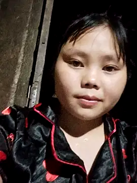 Snapshot of omiu-baby chatting on 05-15-26, 12:58 omiu-baby online show from 05-15-26, 12:58