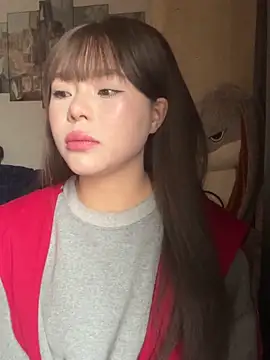 SarahBeii online show from 12-21-25, 03:30