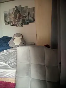 SarahBeii online show from 10-28-25, 03:07